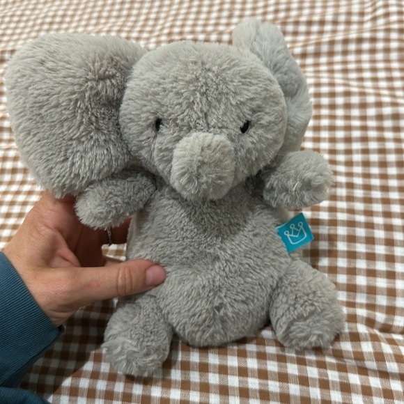 Manhattan Toy Petit Pomme - Elephant Lovey 7“ - Picture 4 of 4